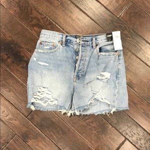 NWT Abercrombie & Fitch High Rise 4” Short